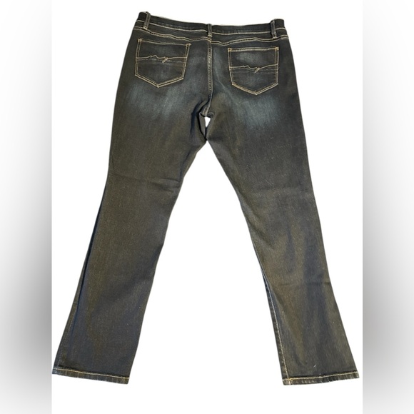 EUC New York & Co SoHo Skinny Jeans - Picture 5 of 5